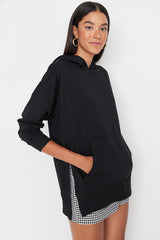 Black oversized sweatshirt