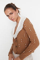 white collar cardigan