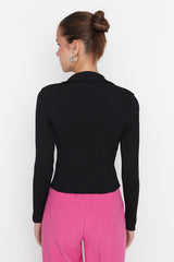 Buttoned knit cardigan