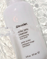 Milky jelly cleanser