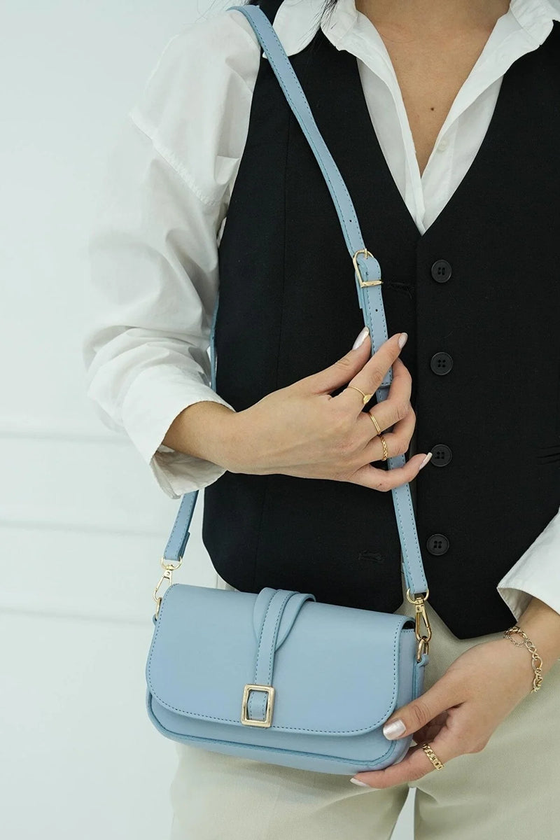 Baby blue shoulder bag