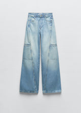 Wide leg cargo jeans