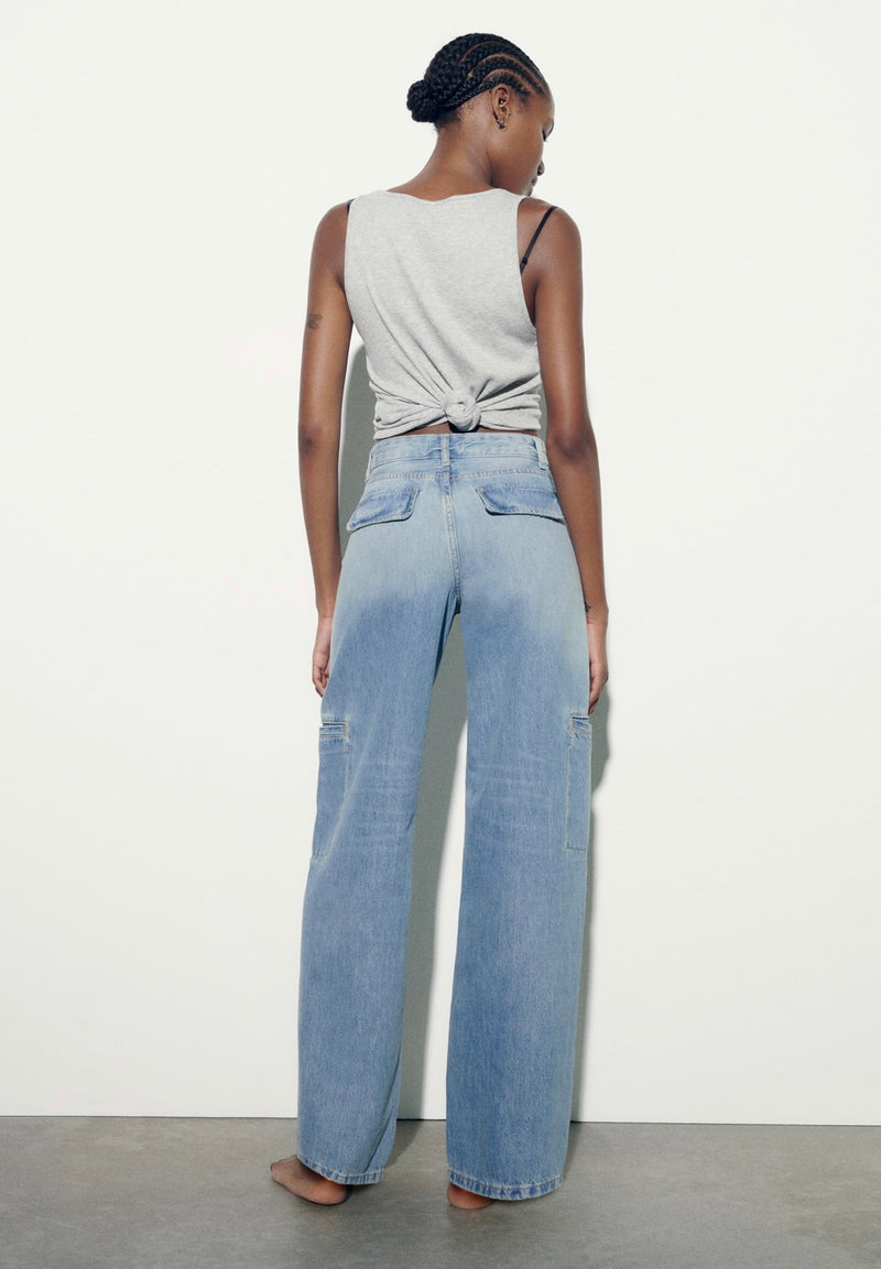 Wide leg cargo jeans