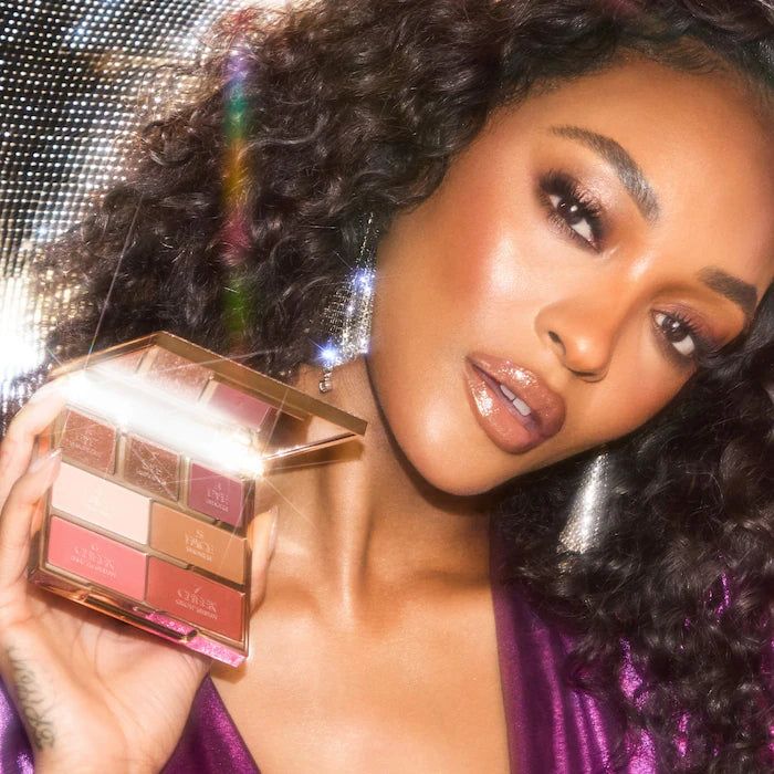 Instant Look In A Makeup Palette