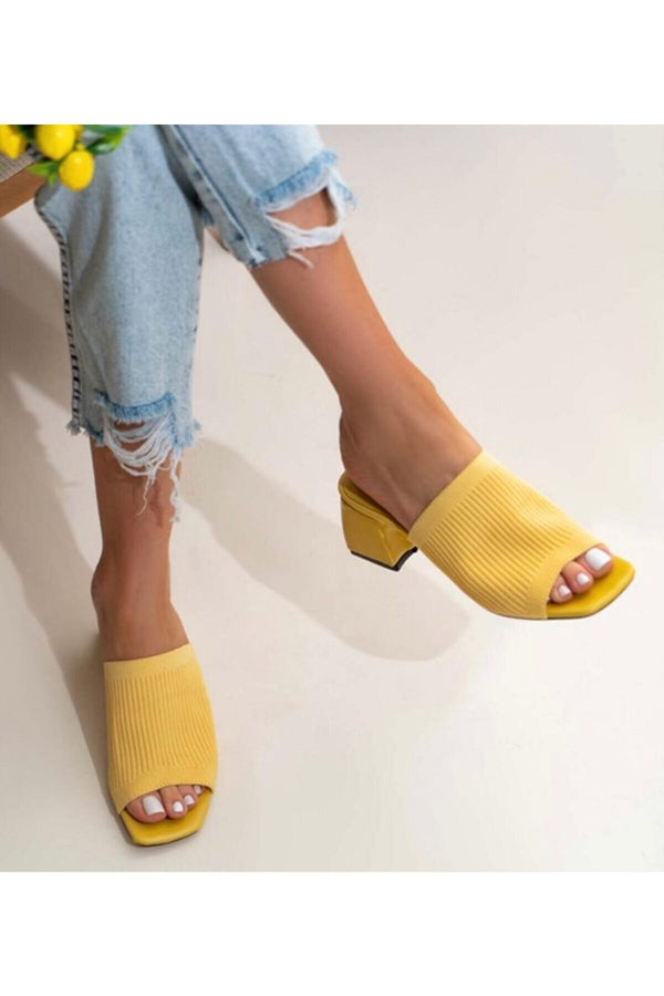 heeled slippers