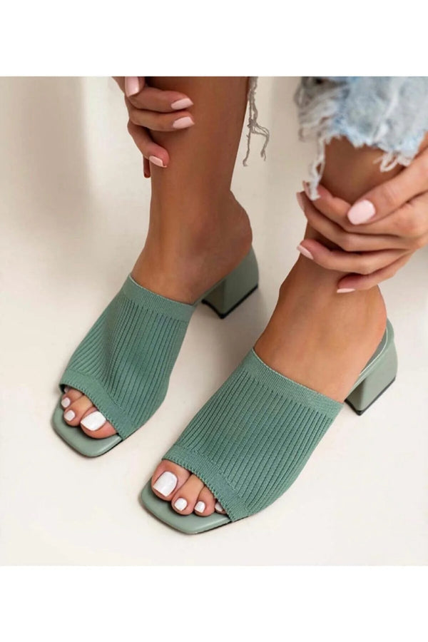 heeled slippers