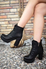 Heeled boots