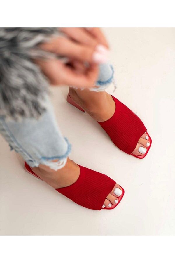 heeled slippers