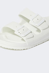 flat slippers