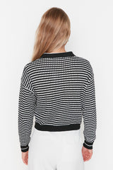 black and white top