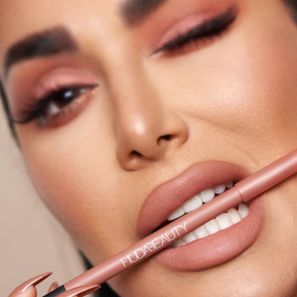 Lip Contour 2.0 Automatic Matte Lip Pencil